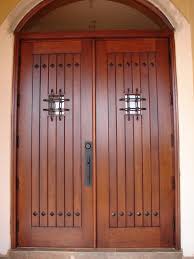 cat pintu kayu