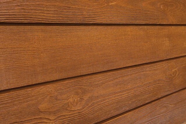 dinding kayu warna kayu jati